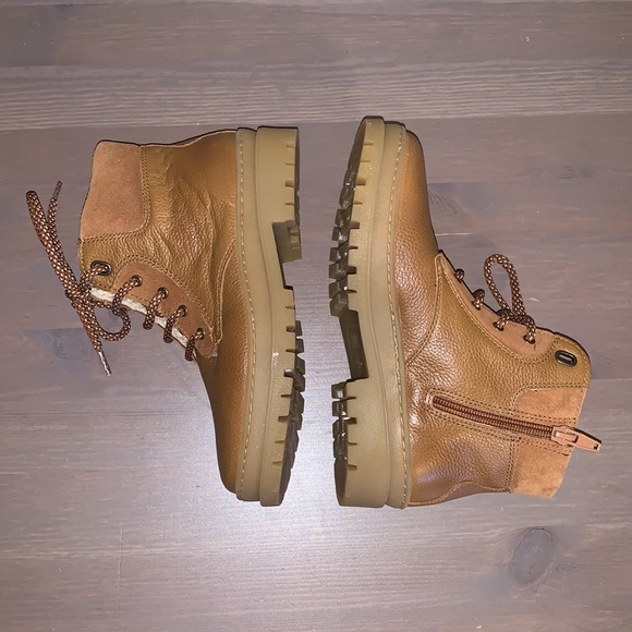 🆕 Zara Tan and Cream Sherpa Lined Booties - Girl’s Size 32 - Picture 8 of 9